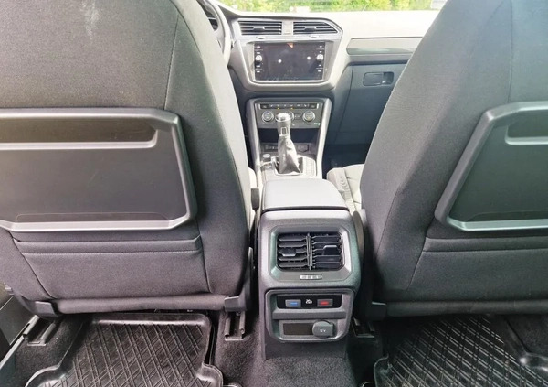 Volkswagen Tiguan cena 99000 przebieg: 78000, rok produkcji 2018 z Sława małe 254